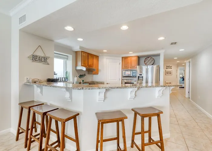 Holiday home Gulf-front W Great Location Access & Shared Pool Hot Tub Gulf Shores