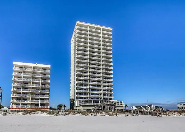 Gulf-front W Great Location Access & Shared Pool Hot Tub Holiday home