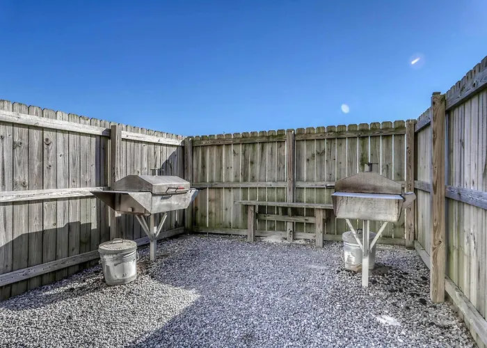 Holiday home Gulf-front W Great Location Access & Shared Pool Hot Tub Gulf Shores